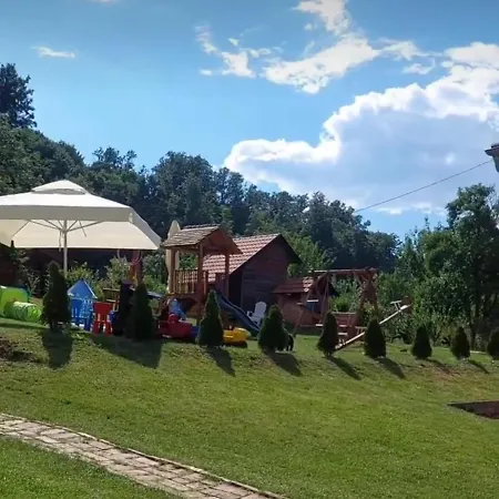 Palanacka Avlija 2 *
